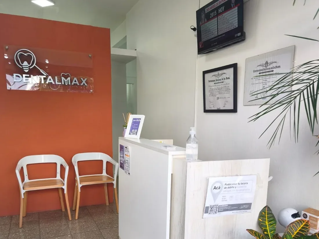 Recepción del consultorio DentalMax
